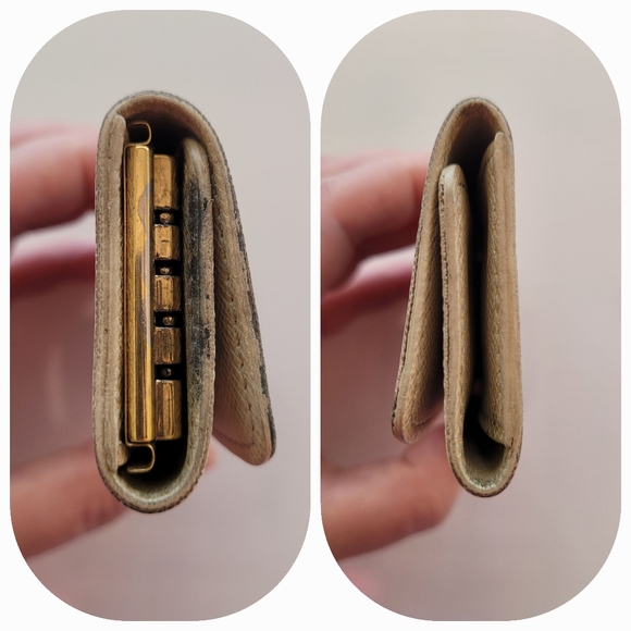 Louis Vuitton Damier Azur Multicles 4 Key Holder 🔑 - Picture 3 of 16